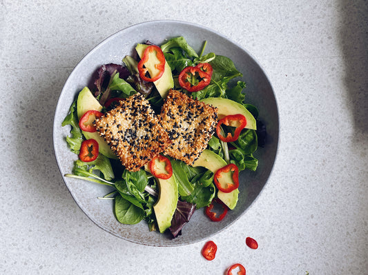 Sesame coated mozzalloumi salad